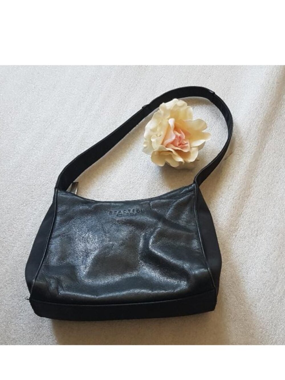 Woman Kenneth Cole Reaction Black Leather Shoulder Bag  Small Hobo Bag